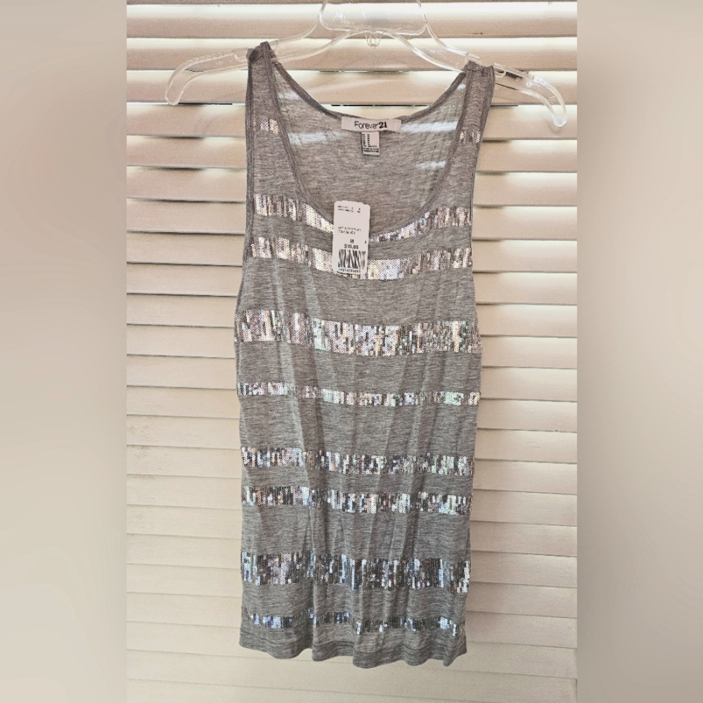 FOREVER 21 sequined grey top, NWT, Medium